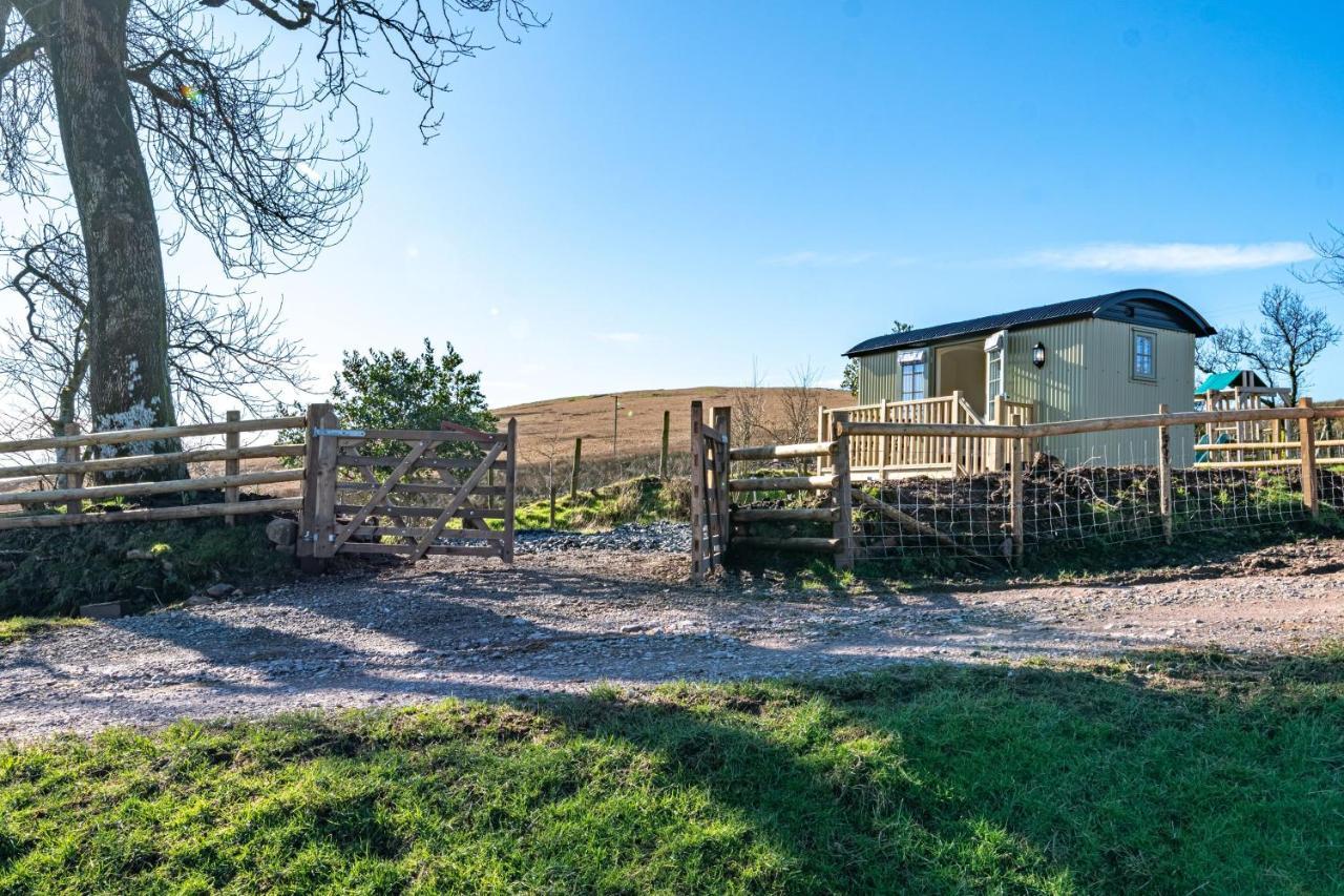 Scalderskew Shepherds Hut Gosforth  ภายนอก รูปภาพ